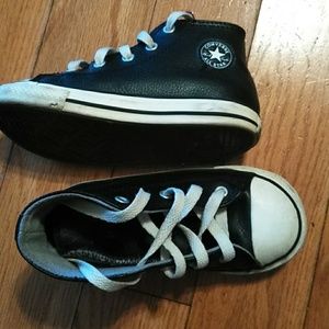 Kids converse